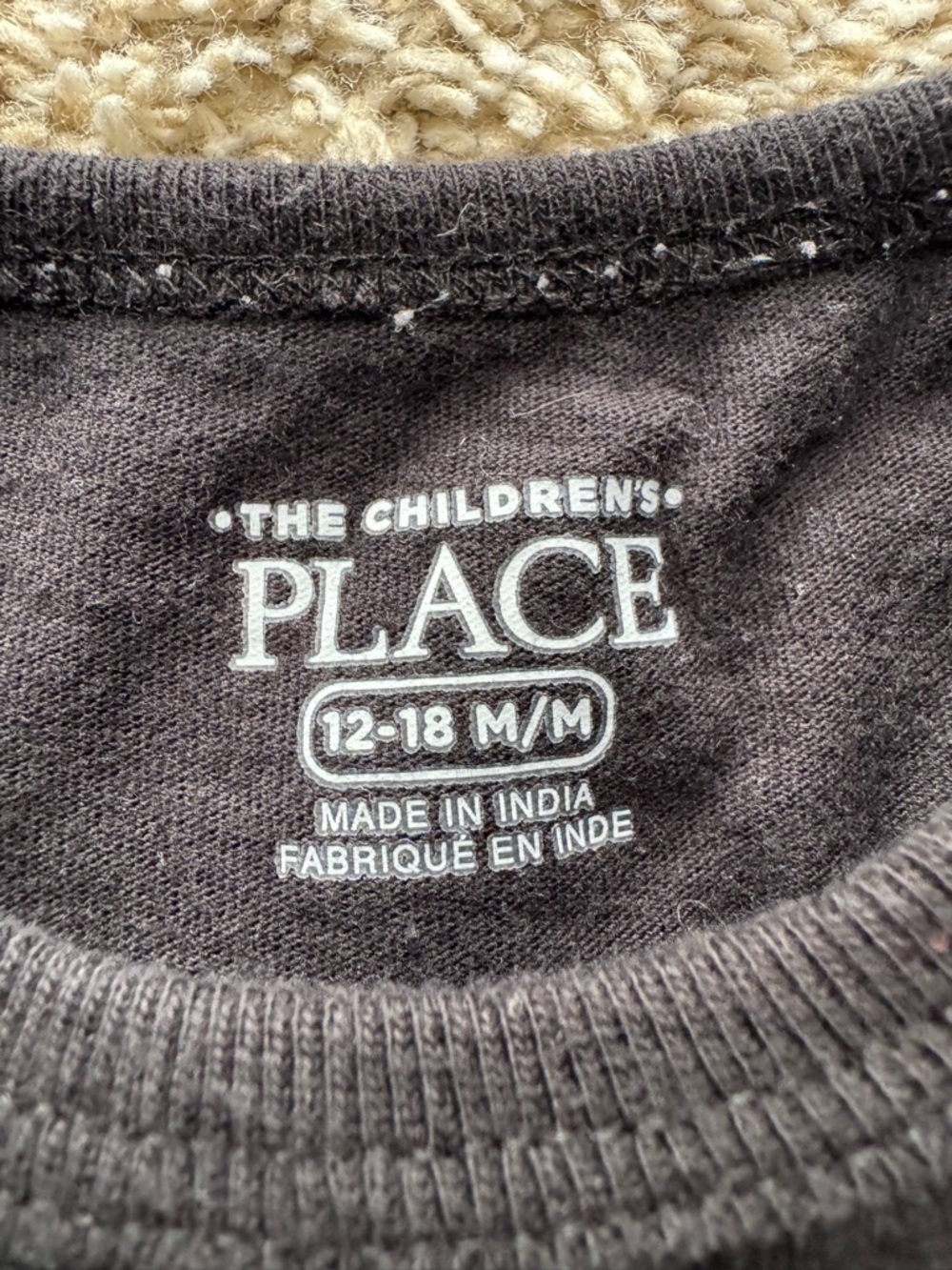 12–18M The Children’s Place “Raised By An Awesome Mama” Black Graphic Tee - Picture 3 of 4